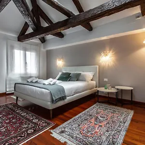 San Pantalon Luxury Penthouse R&r Apartment Venedig
